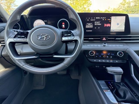 Certified 2023 Hyundai Elantra SEL w/ Convenience Package image 21