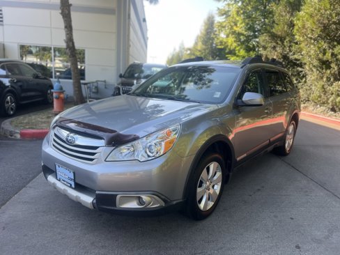 Used 2010 Subaru Outback 2.5i Limited w/ Protection Package 1A image 7