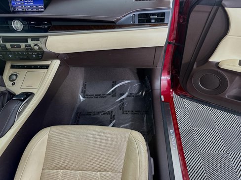 Used 2016 Lexus ES 350 image 33