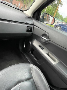Used 2010 Dodge Avenger R/T image 26