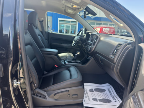Used 2022 GMC Canyon AT4 image 25