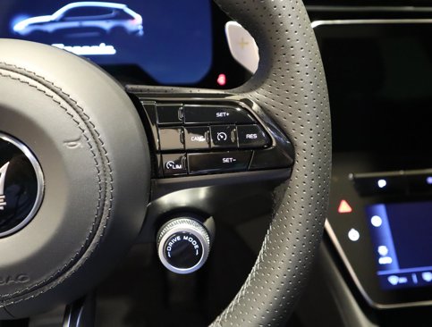 New 2024 Maserati Grecale GT image 28