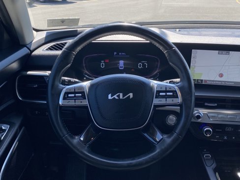 Used 2023 Kia Telluride S image 30
