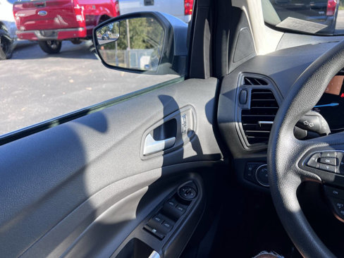 Used 2018 Ford Escape SE image 14