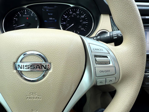Used 2015 Nissan Rogue SV w/ SV Premium Package image 22