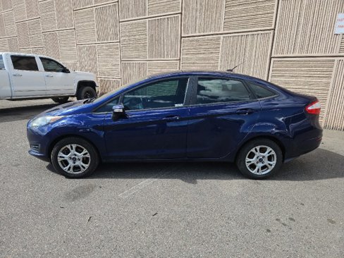 Used 2016 Ford Fiesta SE image 2