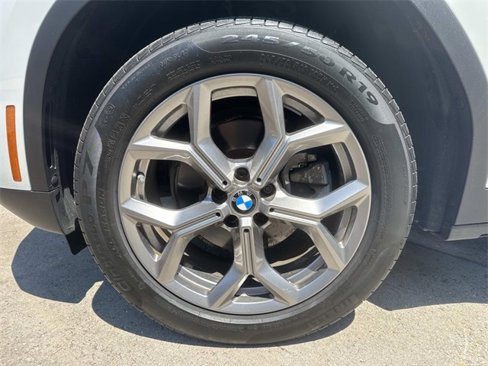 Used 2022 BMW X3 sDrive30i w/ Convenience Package image 3