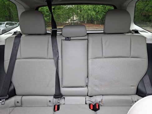 Used 2014 Subaru Forester 2.5i Limited image 19