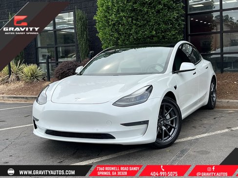 Used 2021 Tesla Model 3 Standard Range Plus image 1