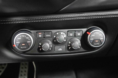 Used 2018 Ferrari 488 Spider image 32