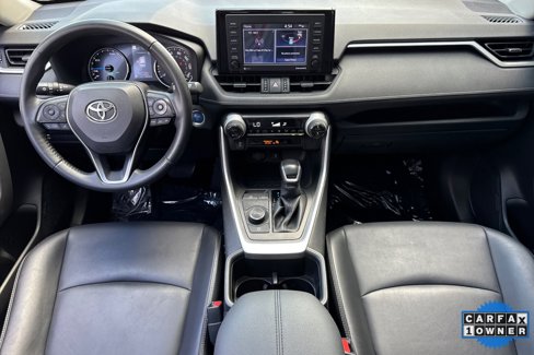 Used 2022 Toyota RAV4 XLE Premium image 16