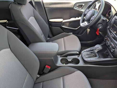 New 2025 Kia Soul LX image 12
