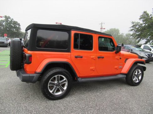 Used 2019 Jeep Wrangler Unlimited Sahara image 6