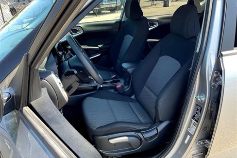 Used 2023 Kia Soul LX w/ Option Group 015 image 18