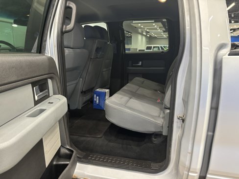 Used 2012 Ford F150 XLT w/ XLT Chrome Pkg image 12