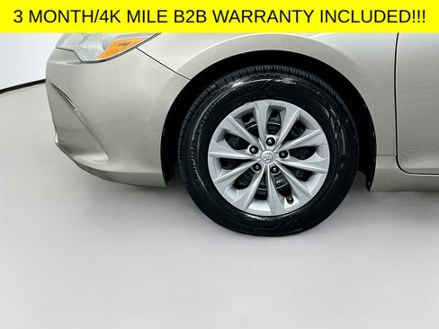 Used 2016 Toyota Camry LE image 28