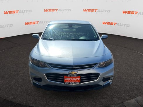 Used 2017 Chevrolet Malibu LT image 8