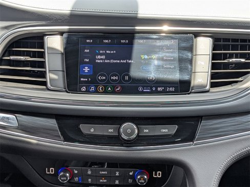 Used 2024 Buick Enclave Premium image 18