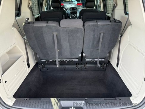 Used 2019 Dodge Grand Caravan SE image 35