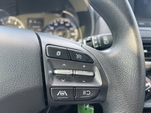 Used 2022 Hyundai Kona SE image 15