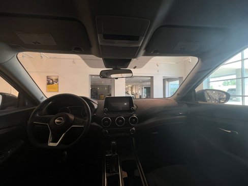 Used 2024 Nissan Sentra SV image 33