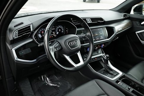 Used 2022 Audi Q3 2.0T Premium w/ Convenience Package image 18