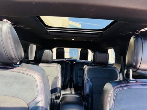Used 2019 Ford Explorer XLT w/ Equipment Group 202A image 16