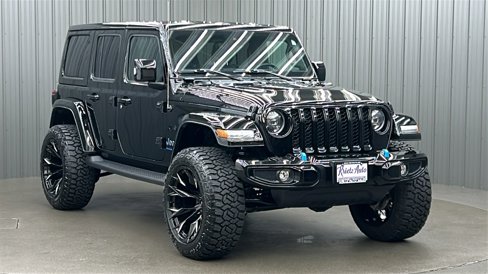 Used 2023 Jeep Wrangler Unlimited Sahara image 7