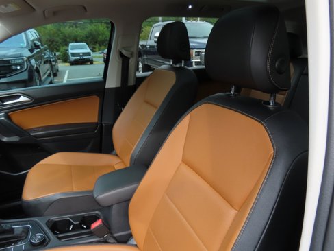 Used 2019 Volkswagen Tiguan SE image 29