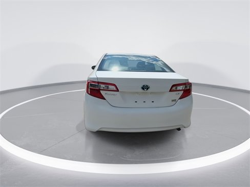 Used 2013 Toyota Camry LE image 7