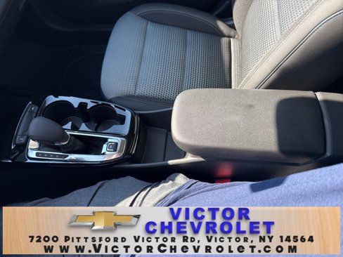 New 2025 Chevrolet Trax LT w/ Driver Confidence Package image 24