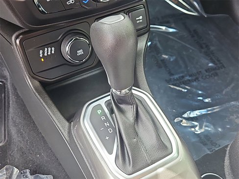 Used 2022 Jeep Renegade Latitude image 27