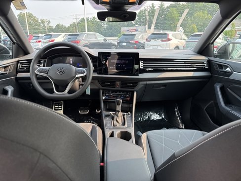 New 2025 Volkswagen Jetta Sport image 21