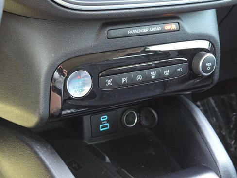 Used 2023 Ford Escape Platinum w/ Premium Technology Package image 39