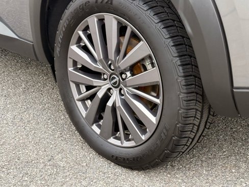 Used 2023 Nissan Pathfinder SL w/ SL Premium Package image 27
