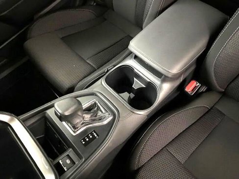 Used 2022 Subaru Outback 2.5i image 6