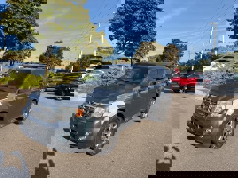 Used 2010 Ford Escape XLT image 3