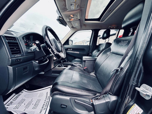 Used 2011 Jeep Liberty Limited image 11