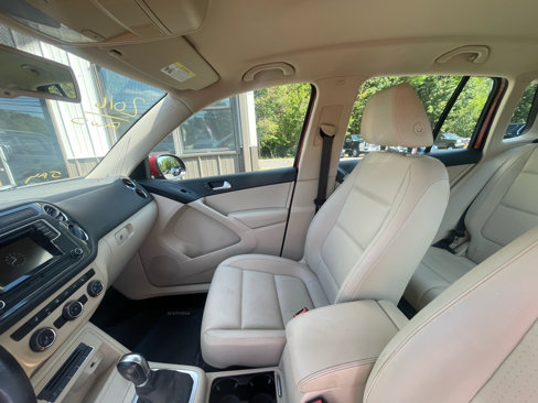 Used 2016 Volkswagen Tiguan S image 15