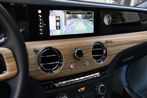 Certified 2022 Rolls-Royce Ghost w/ Ghost Package image 21