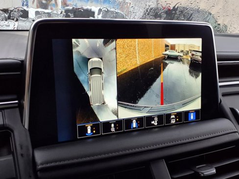 Used 2023 Chevrolet Suburban Z71 w/ Luxury Package image 5