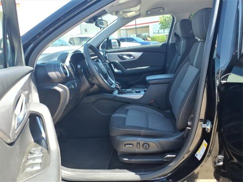 Used 2023 Chevrolet Blazer LT image 11