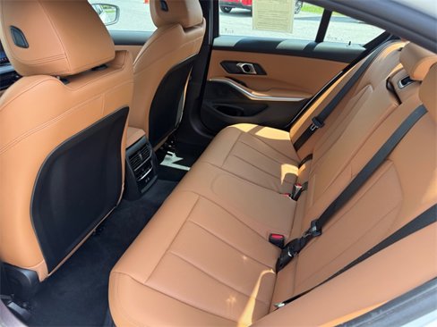 Certified 2025 BMW 330i xDrive Sedan w/ M Sport Package image 26