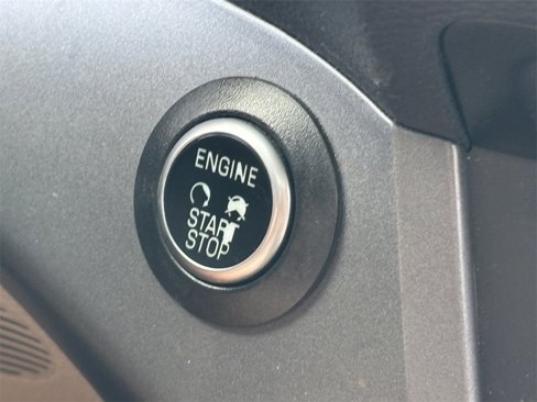 Used 2019 Ford Escape SEL image 26