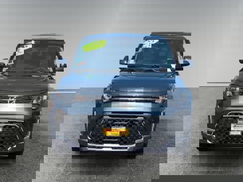 Used 2023 Kia Soul LX w/ LX Technology Package image 8