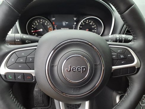 Certified 2018 Jeep Compass Sport w/ Tech Group image 23