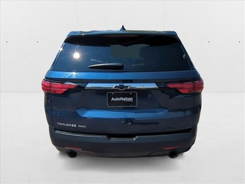 Used 2022 Chevrolet Traverse LS image 7