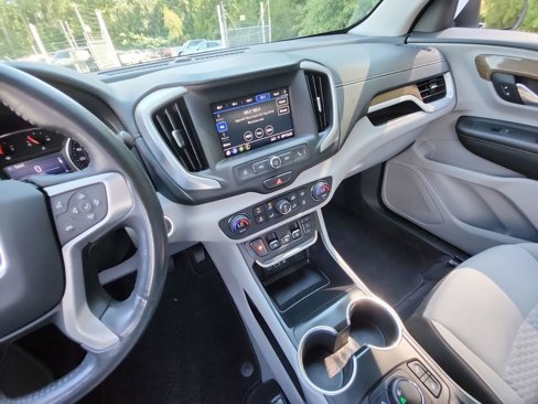 Certified 2020 GMC Terrain SLE w/ Driver Convenience Package image 17