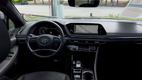 Certified 2021 Hyundai Sonata SEL Plus w/ Tech Package image 18