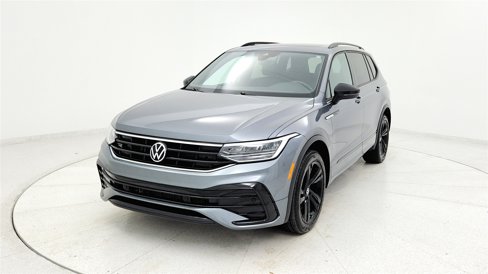 Used 2023 Volkswagen Tiguan SE R-Line image 8